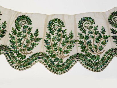 Muslin border embroidered with beetle wings, probably Hyderabad, 19th century © Victoria and Albert Museum, London