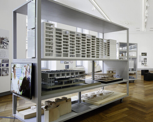 In land aus land. Swiss Architects Abroad. Courtesy of S Am Schweizerisches Architekturmuseum 