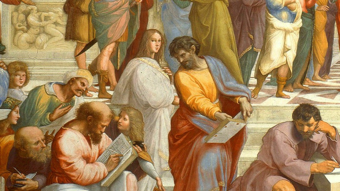 Un detalle del fresco “La escuela de Atenas” de Rafael Sanzio dejó para la posteridad el semblante joven de Hipatia, concentrado en el conocimiento y la enseñanza