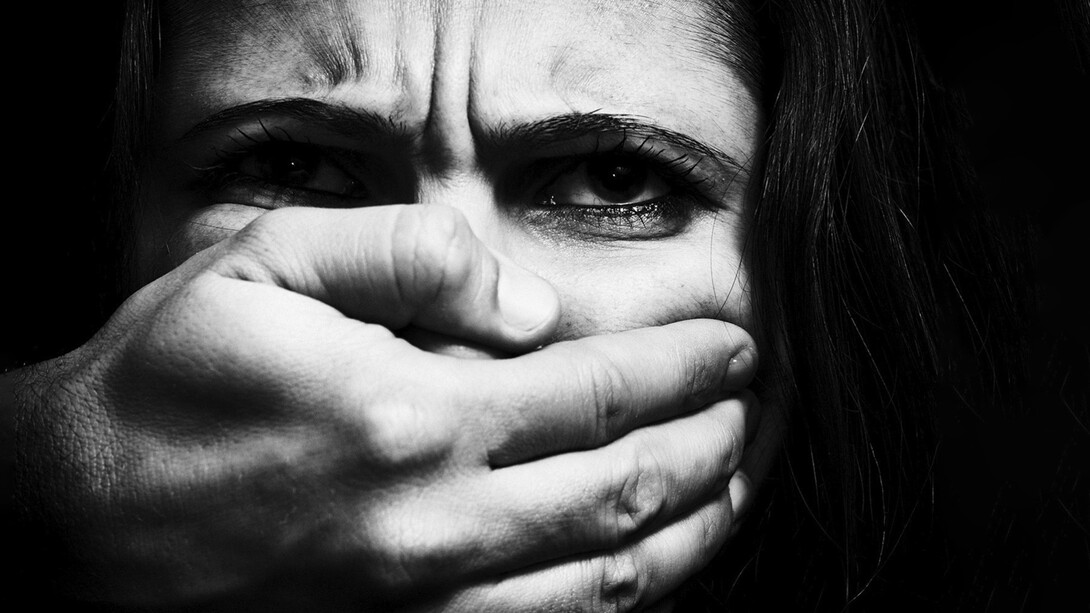 Qualsiasi pretesto può far scattare la violenza fisica