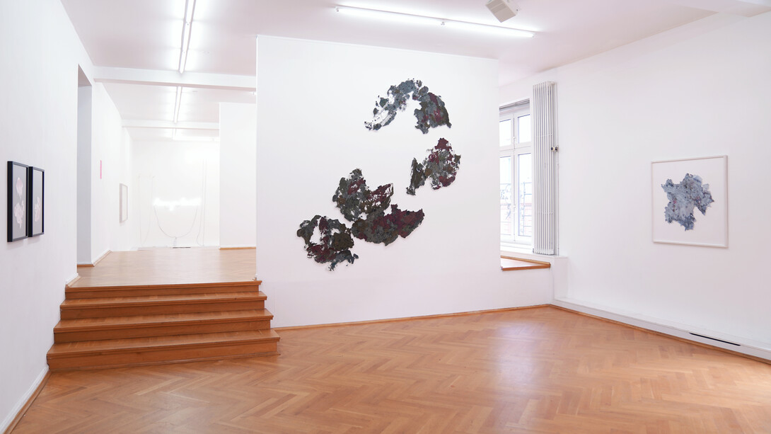 Various artists, The lines between, exhibition view. Courtesy of Bernhard Knaus Fine Art