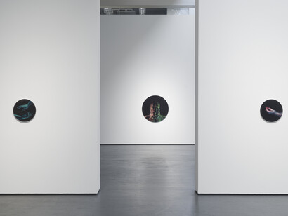Lydia Pettit, Eye movement desensitization and reprocessing (E.M.D.R.), exhibition view. Courtesy of Galerie Judin