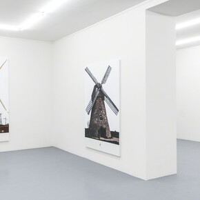 John Baldessari. Courtesy of Mai 36 Galerie