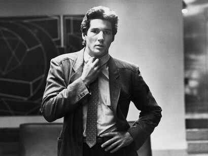 Richard Gere, in Giorgio Armani, per American Gigolo