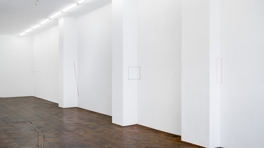 Fred Sandback, The complete multiples, 1968–94, exhibition view. Courtesy of Galerie Hubert Winter