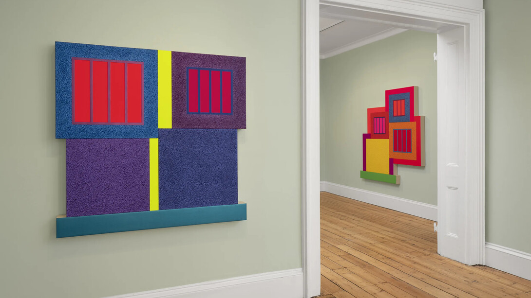 Peter Halley, veduta della mostra. Per gentile concessione della Galleria Massimo de Carlo