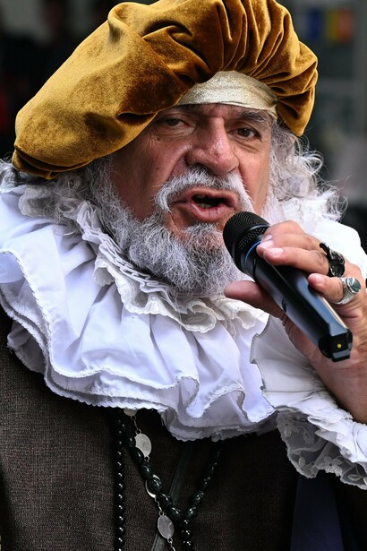 Recorrido del Pregón de Independencia en el Paseo de la Sexta y en la Plaza de la Constitución, Ciudad de Guatemala, Guatemala, 2024