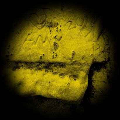 Barnaby Barford, Day trip, yellow Amy. Courtesy of Liminal Gallery