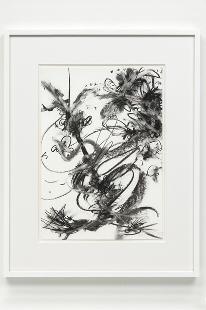 Fiona Rae - Drawing (figure 2n) , 2014, Kohle auf Aquarellpapier / charcoal on watercolour paper 42 x 29,7 cm / 16,5 x 11,7 inches