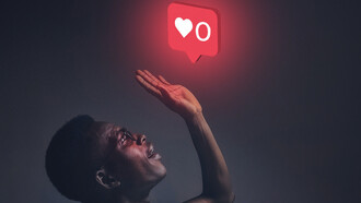 Consumidor de bens digitais explora a quantidade de likes para decidir compra de produto