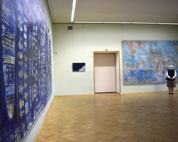 Salon de musique and Other Paintings by Piero Pizzi Cannella, Exhibition view. Courtesy of Partners & Mucciaccia