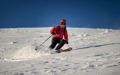 Il metodo Ski Slope trasforma il riordino in una “discesa”: si parte dall’alto, cioè dalle aree più visibili e facili, per creare subito slancio mentale