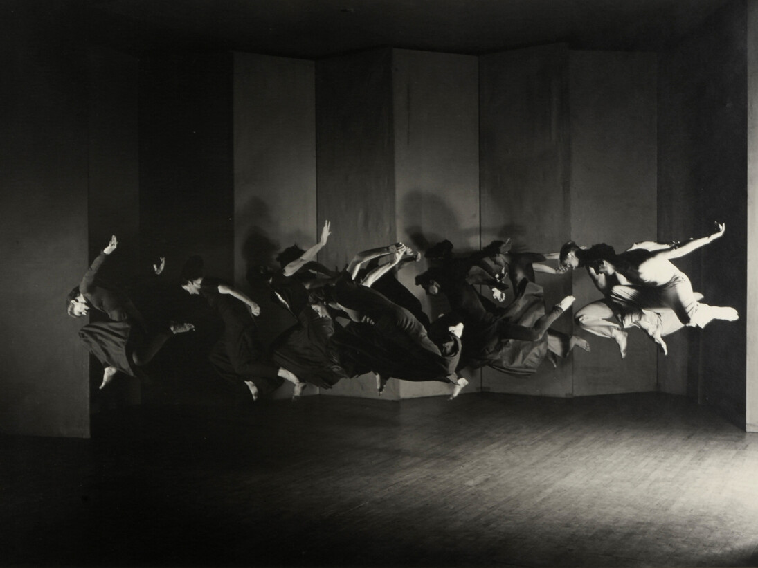 Barbara Morgan, Untitled (Humphrey Weidman Group, Lynchtown), 1938. Gelatin silver on paper. Mark Ranney Memorial Fund. The Morgan Archives.