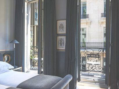 Exécutive Balcon Windsor, Monsieur George, Paris, France