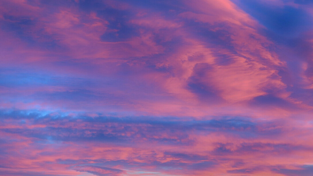 I colori color pastello del cielo al tramonto