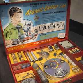 Turn Back the Clock, Exhibition view. Courtesy of Museum of Science and Industry