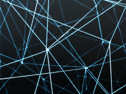 Network con nodi e linee che si intersecano. Simboleggia la connessione di punti in un sistema complesso