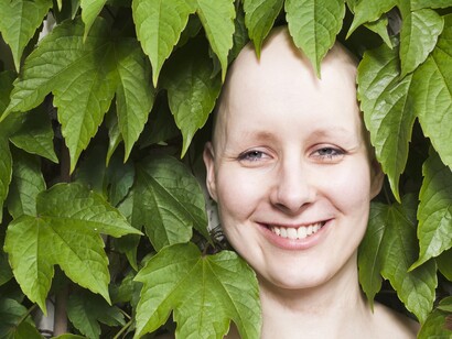 Una enferma de cáncer sonriente