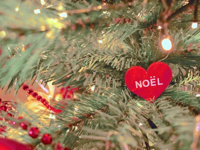 Enfeite em árvore de natal