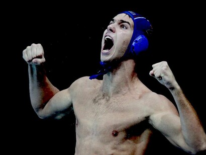 Los cuerpos escultóricos del waterpolo 