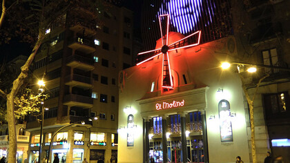 El Molino, un recinto ya achacoso, pero con ganas de seguir, y al que los gestores que lo iban observando de sus dolencias nunca supieron cómo tratarlo, Poble Sec, Barcelona, España