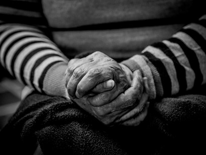 La pirámide población presenta una cima más ancha