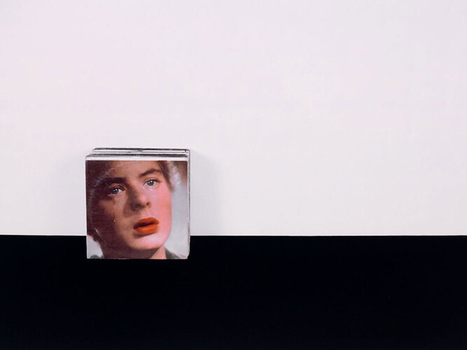 Anne Collier, Crying, 2005. Chromogenic print, image: 92.4 x 127.6 cm; sheet: 99.1 x 134 x 0.6 cm, edition 1/5. Solomon R. Guggenheim Museum, New York, Purchased with funds contributed by Mr. and Mrs. Aaron M. Tighe 2005.47 © Anne Collier