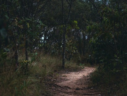 Por isso, quando seus pais contaram sobre a viagem para São Thomé das Letras, em Minas Gerais, ela logo topou e começou a pesquisar sobre o local. Localizada a aproximadamente 5 horas de Vinhedo, cidade em que mora no interior de São Paulo, São Thomé das Letras, de imediato, lhe pareceu mágica!