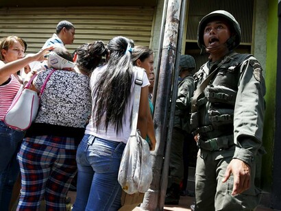 El ejército vigilando las calles de Venezuela 