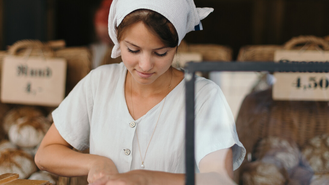 La tasa de paro femenino es notablemente superior a la tasa de paro masculino