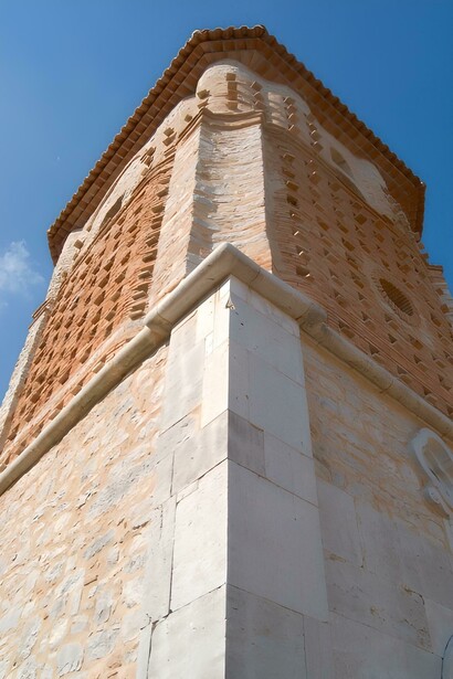 Torre colombaia del XVIII secolo, Buonalbergo, Campania, Italia. Una volta finita la funzione iniziale e progressivamente le torri diventavano un elemento di riferimento per le nuove abitazioni. Con il tempo questi edifici venivano trasformate in elementi utili alla comunità quindi in abitazione o in colombaie