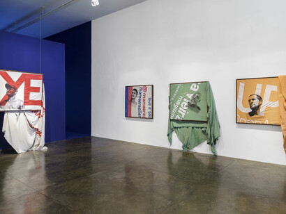 Jonathas de Andrade, Permanência relâmpago [Permanent lightning strike], exhibition view. Courtesy of Nara Roesler Gallery