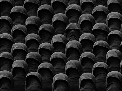 «Contra la estupidez...