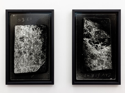 Giovanni Giaretta, It takes a while to learn to talk the long language of the rocks, vista della mostra. Per gentile concessione di Galleria Tiziana Di Caro