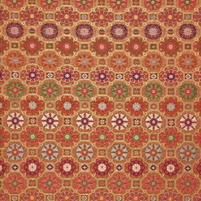 Nishiki. Shokkô design of stylised flowers with interlocking swastikas. Silk, satin ground; flat gold threads. End of Edo period, 1801-1868. CB-TJ-1927-97 © Copyright Baur Foundation, Geneva (Switzerland)
