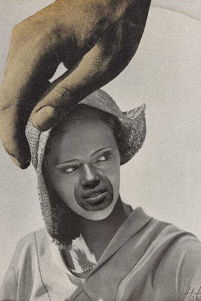 Hannah Höch, Untitled (Large
Hand Over Woman’s Head), 1930,
photomontage, Collection Art Gallery
of Ontario, Toronto, Purchase 2012
© Estate of Hannah Höch / SODRAC
(2016)