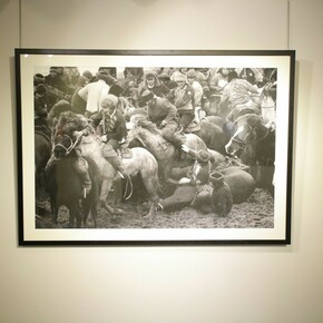 Said Atabekov 66 Lbs, Exhibition view. Courtesy of Andakulova Gallery