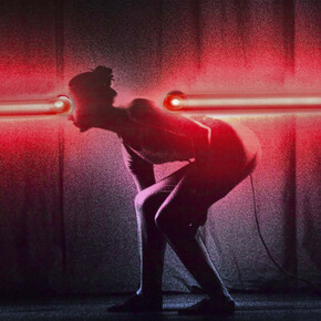 Silvia Lelli, Neon collection / Neon installation, K.D.C.D.G., L/2; ingrandimenti fotografici su carta, supporti in alluminio, montature a cassonetto, inserimenti di elementi al neon, cm 50x60x10. Courtesy by 29 Arts 