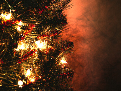 Con el tiempo, la tradición del árbol de Navidad ha evolucionado y se ha adaptado a las cambiantes tendencias y estilos