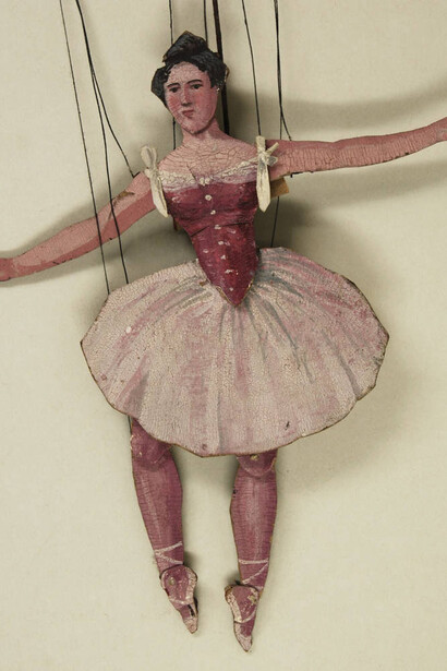 Folk Art. Courtesy of Jägerhof