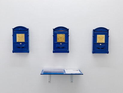 Saya Kubota, "Missing Post Office PO BOX", 2015, PO BOX, plaster, gold leaf © Saya Kubota (collaboration with Takako Jin) 