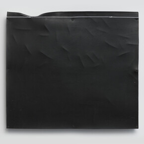 Kishio Suga, Verge of a Broken Boundary, 1977, Rubber, wood, paint, marker ink, 43,3 x 49 x 3,5 cm, 17 x 19 1/4 x 1 3/8 inches © Kishio Suga, Courtesy of the artist and Almine Rech Gallery