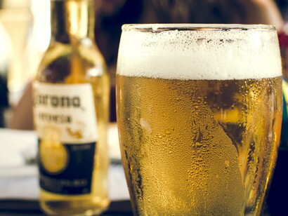 Cerveja também deriva do processo de fermentação da Saccharomyces cerevisiae