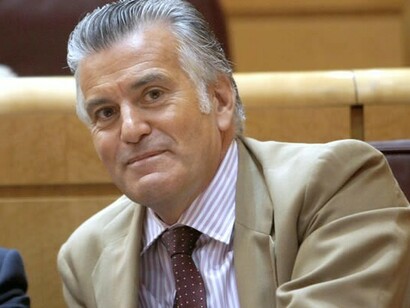 La corrupción sale rentable en España: Luis Bárcenas, extesorero del PP, pasó 19 meses en la cárcel tras serle descubierto un botín de casi 50 millones de euros en Suiza y sospecharse que dispone de una cantidad similar en otros paraísos fiscales