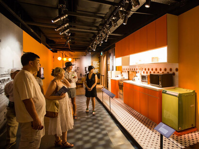 Singapore history gallery, exhibition view. Courtesy of National Museum of Singapore