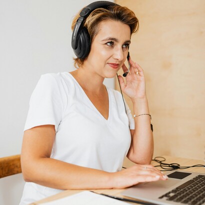 "Mi spiace, davvero, è un mondo terribile quello dello show business, lo sappiamo. Però..."