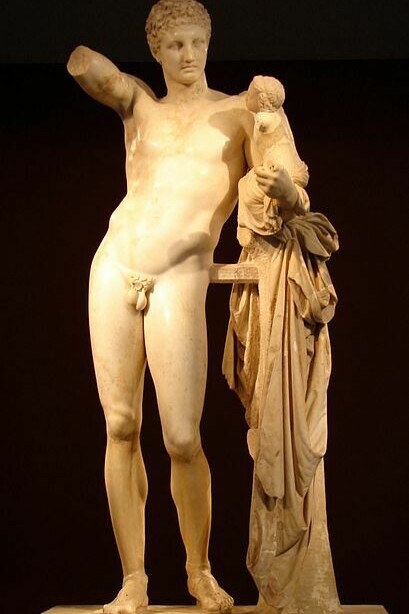 Hermes con Dioniso di Prassitele,350-330 a.C. circa, Museo archeologico, Olimpia