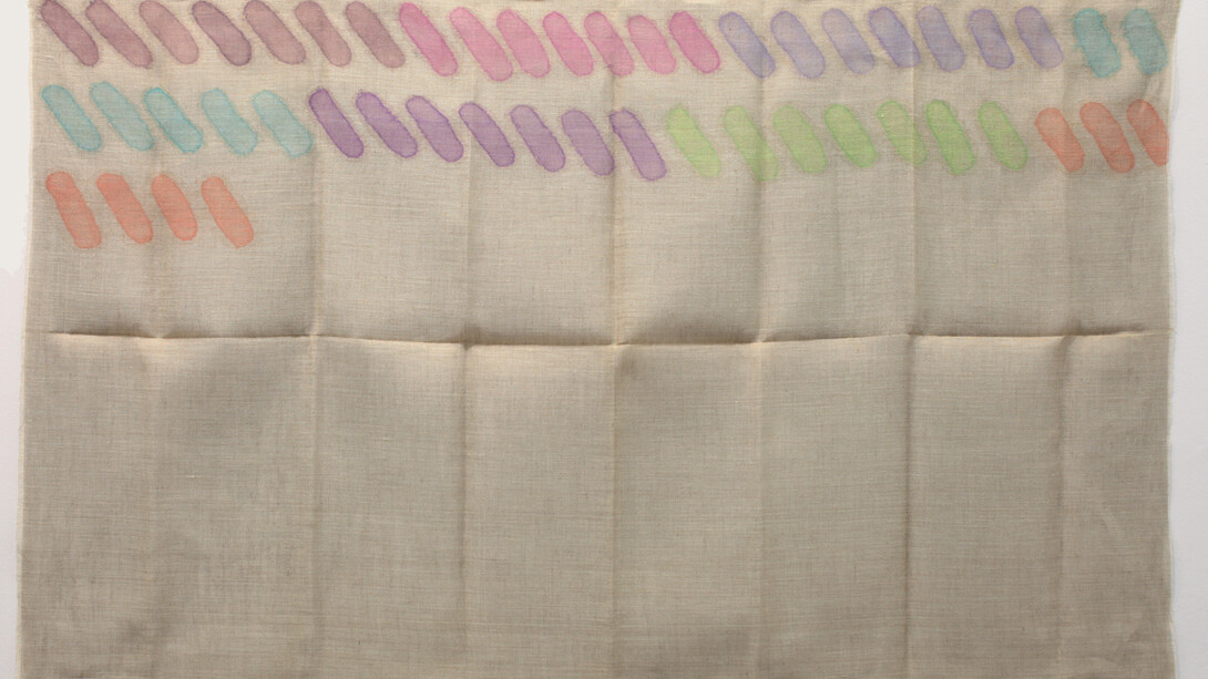Giorgio Griffa, Traccia più traccia, 1973, acrilico su juta, 118 x 190 cm