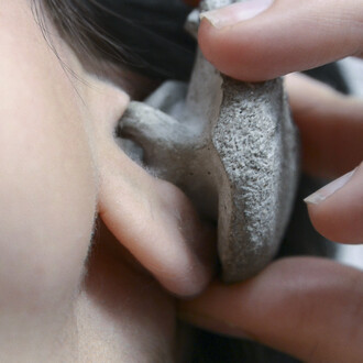 Mitra Saboury, Fillings, 2015 (video still)