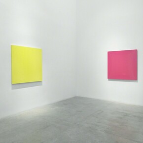 Tess Jaray, Exhibition view. Courtesy of albertz benda